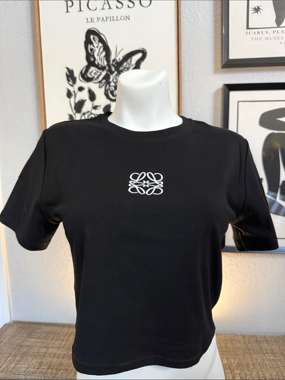 Black Cropped Logo T‑Shirt — Unbranded